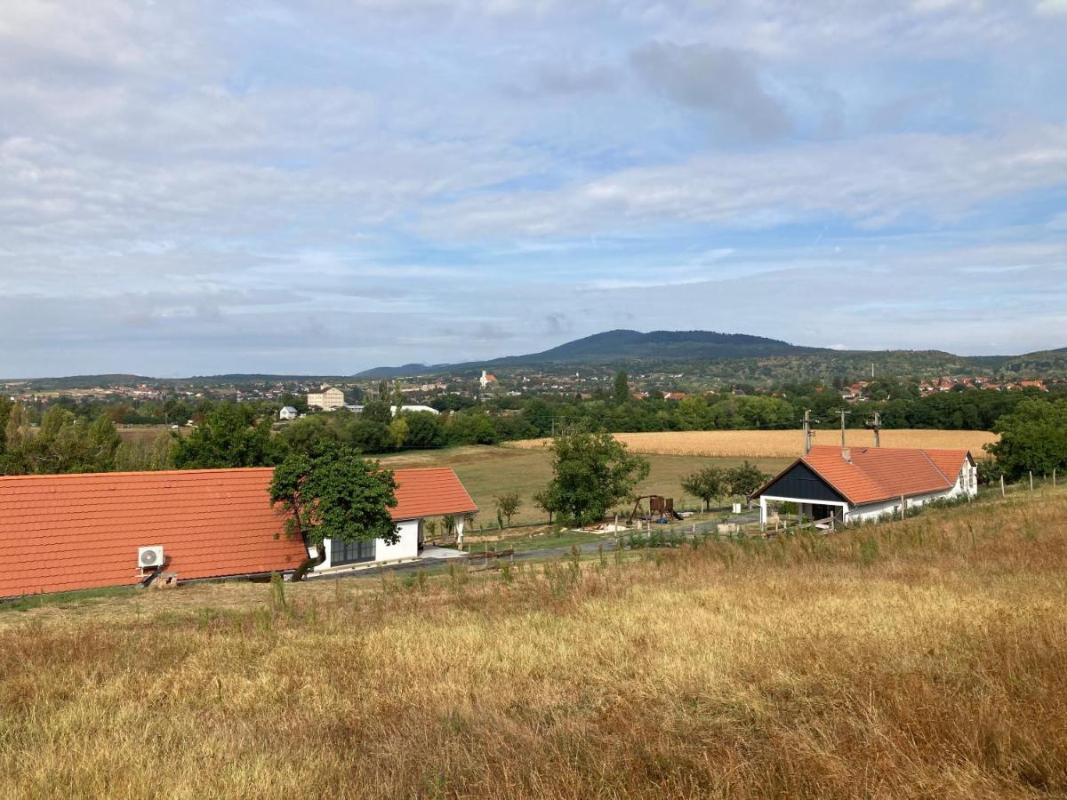 Kishosszuret Vendeghaz Hotel Pecsvarad Luaran gambar