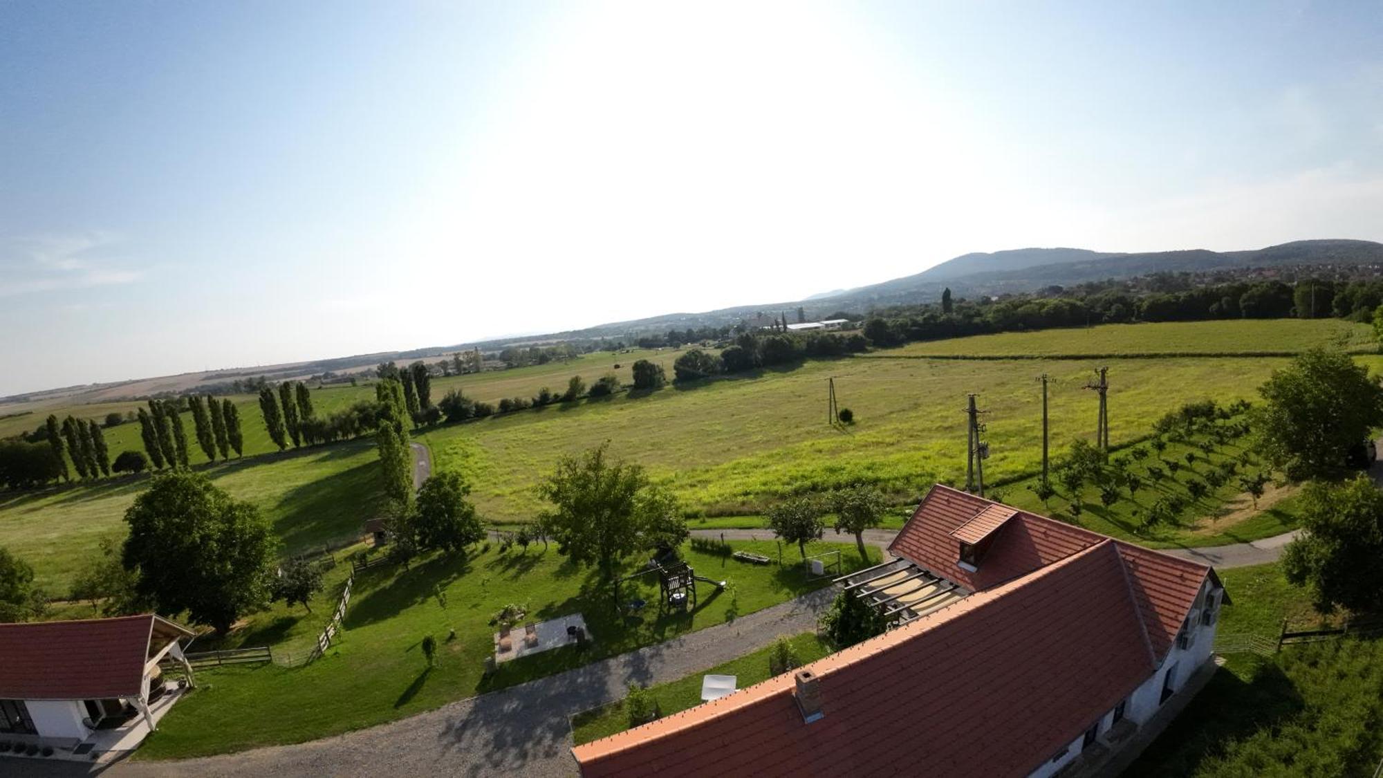 Kishosszuret Vendeghaz Hotel Pecsvarad Luaran gambar