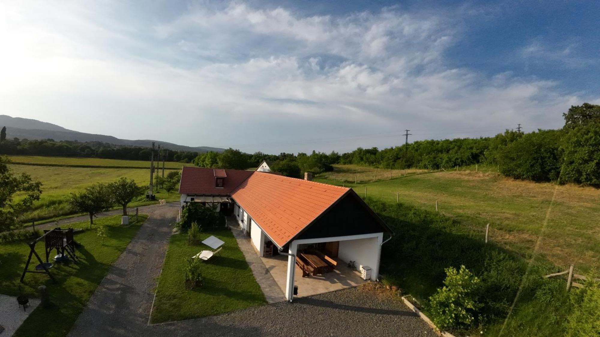Kishosszuret Vendeghaz Hotel Pecsvarad Luaran gambar