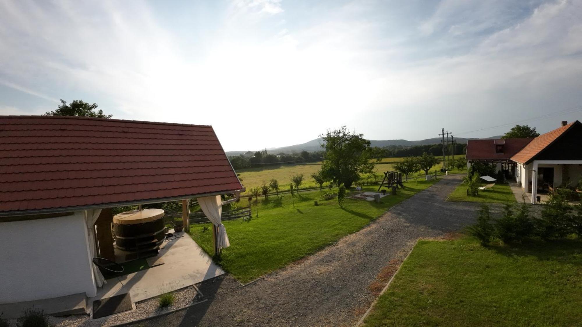 Kishosszuret Vendeghaz Hotel Pecsvarad Luaran gambar